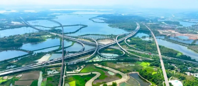 1733877406412383.jpg 金牛獎(jiǎng)2.jpg